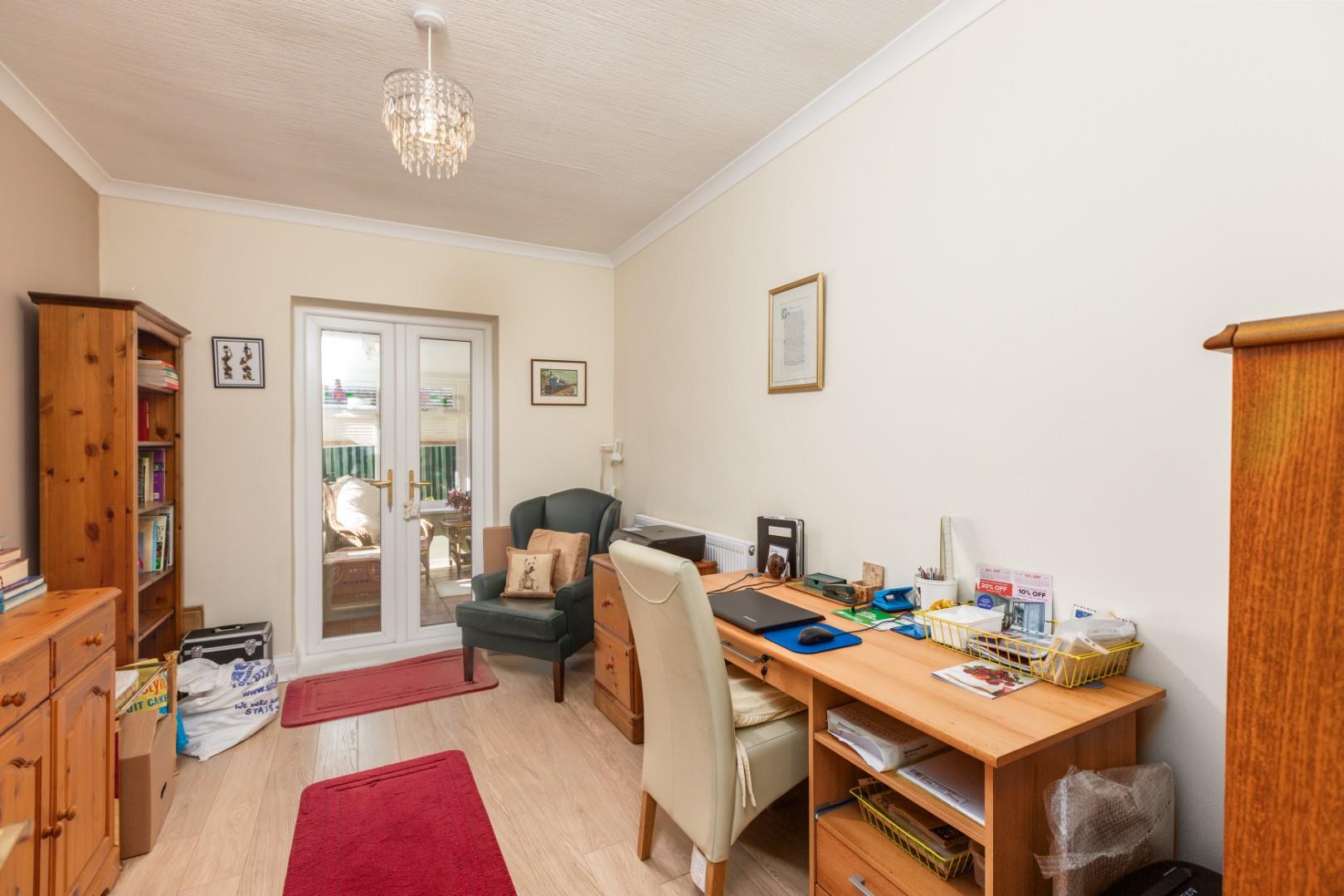 Gowerton Road, Three Crosses, Swansea, SA4 3PY